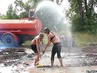Two babes love getting dirty and messy part5